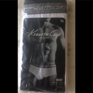 Kenneth Cole set of 2 mens briefs